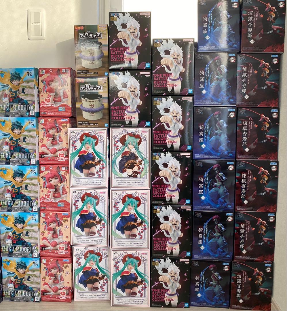 最新フィギュア　37体セット　初音ミク　鬼滅の刃 座る『鬼滅の刃』25体セット」限定特典付き一次予約受付開始