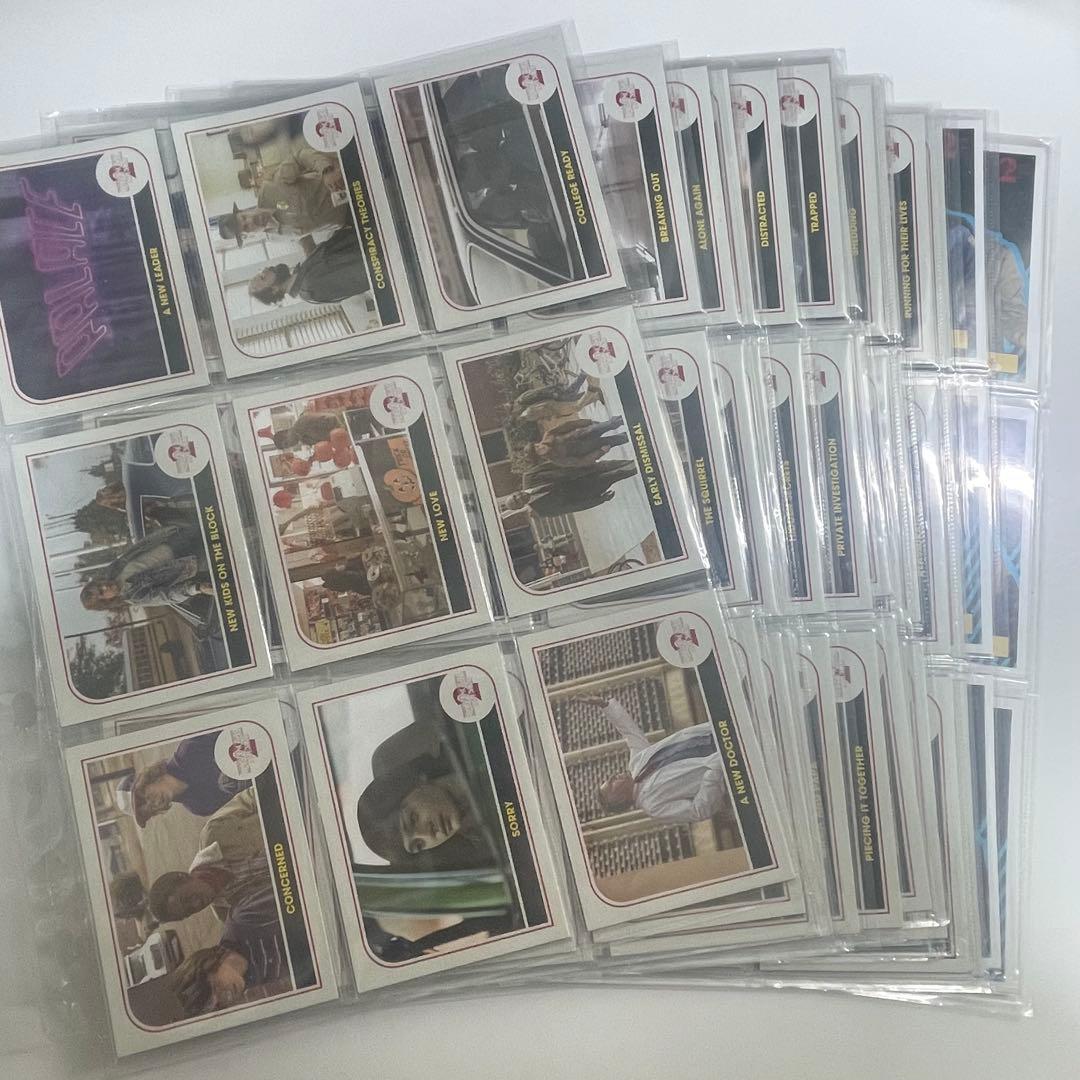 ストレンジャーシングス strangerthings カードボックス トレカ ストレンジャーシングスstrangerthings カードボックス トレカ追加有