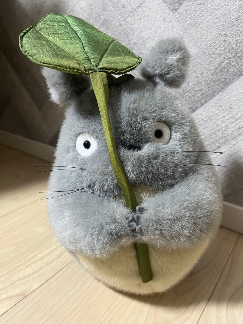 トトロ ぬいぐるみ 葉っぱ付き