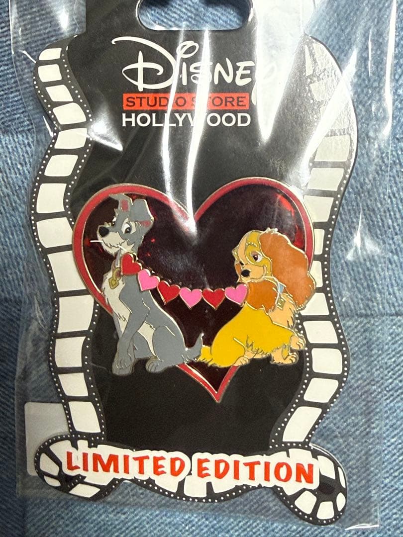 Disney レディとトランプ ピンバッジ　バレンタイン　海外ディズニー