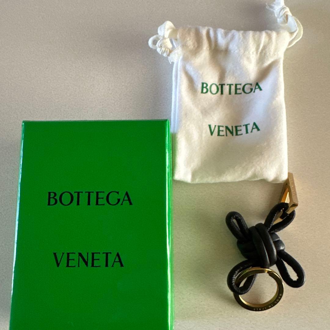 Bottega Veneta キーリング ブラック・ゴールド