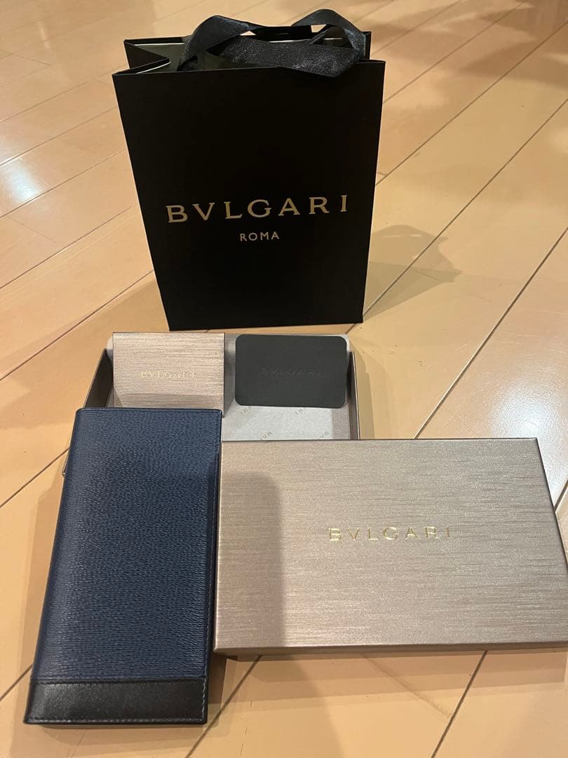 お*ん様 再値下❣️ブルガリ長財布ブラックとネイビーSERPENTI SCAGL