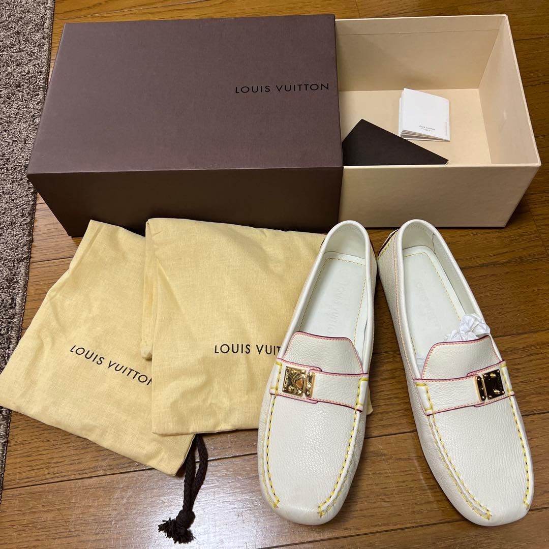 LOUIS VUITTON アイボリー ローファー靴　モカシンレディース　箱付