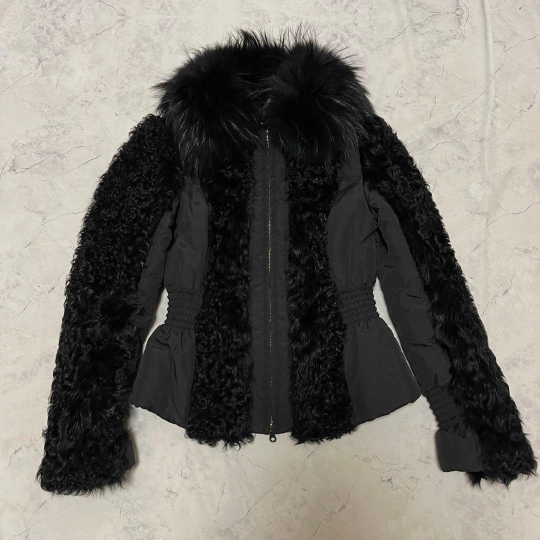 セール　モスキーノ アウター 黒 ファー ジップ 異素材 高級感　トップス