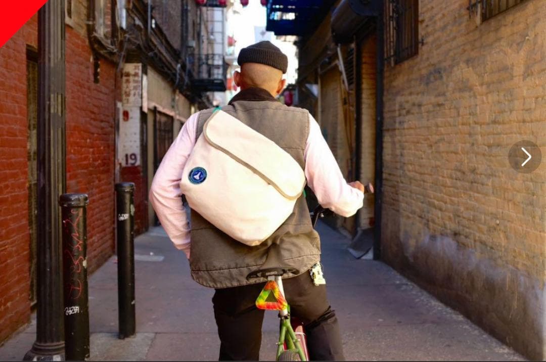 未使用 SPACE AGE TECHNOLOGIES / ZINE HOLDER