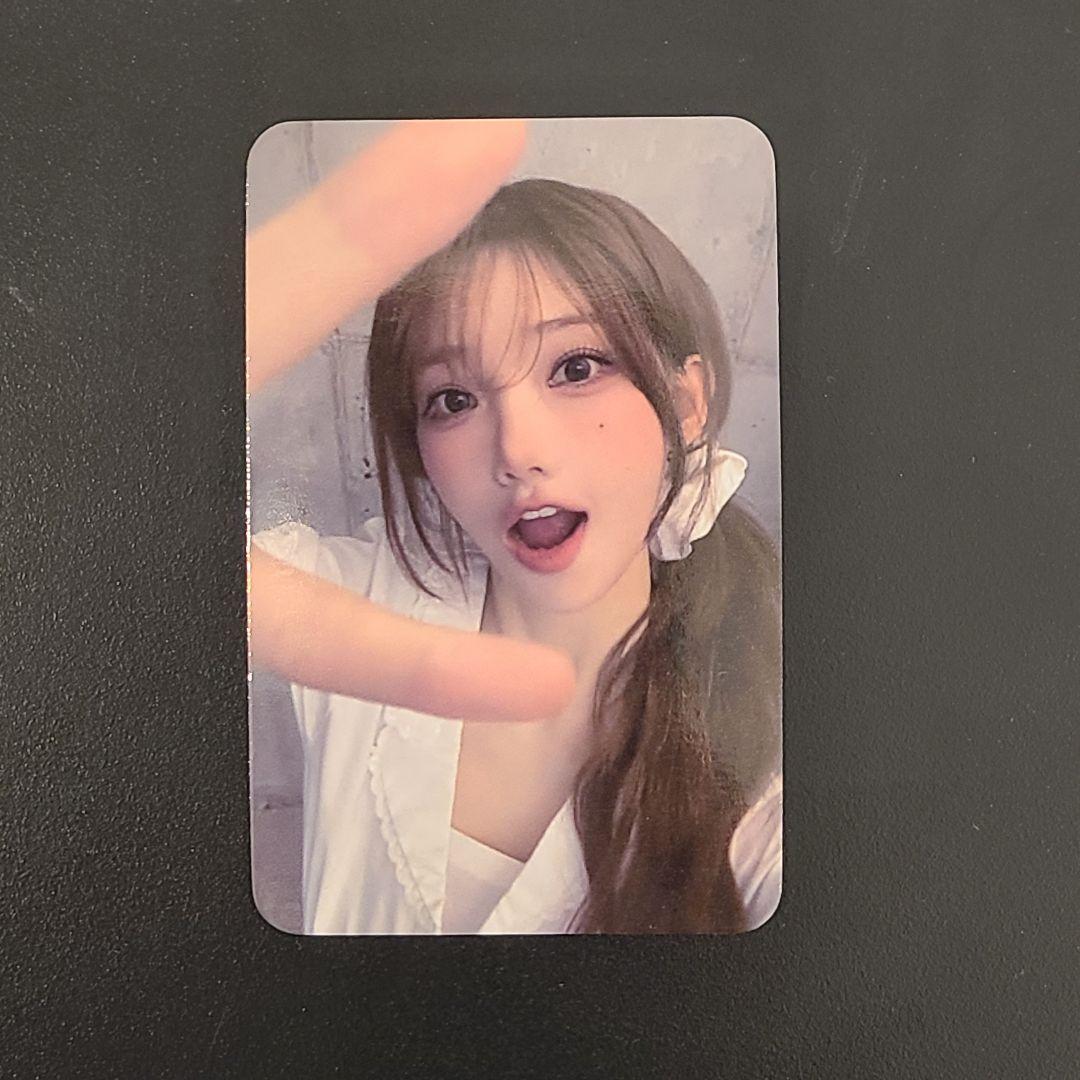 QWER マゼンタ LP Beyond the Discord トレカ