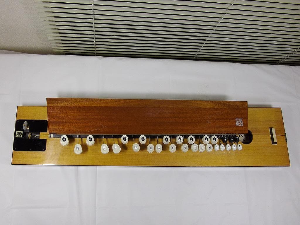 菊八重 ベース大正琴　１弦　アンサンブル 合奏用　バス　テナー