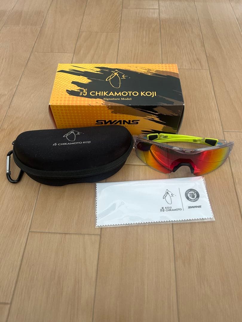 SWANS スワンズ　サングラス阪神タイガース近本光司選手限定モデル