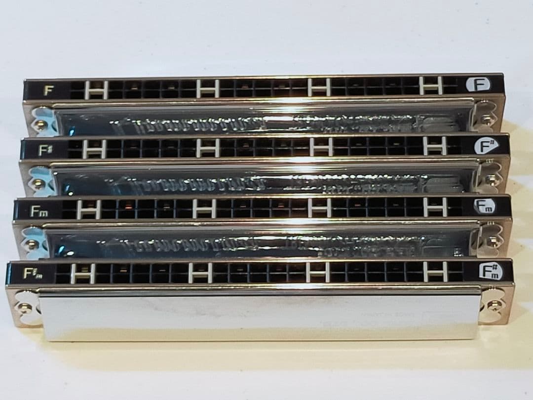 【中古品】SUZUKI 21穴複音ハーモニカ４本 F、F#、Fm、F#m