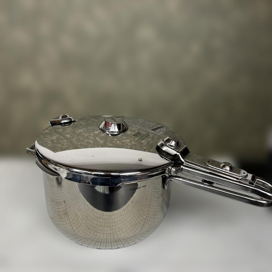 パーフェクトキッチン　ステンレス圧力鍋 ５Ｌ