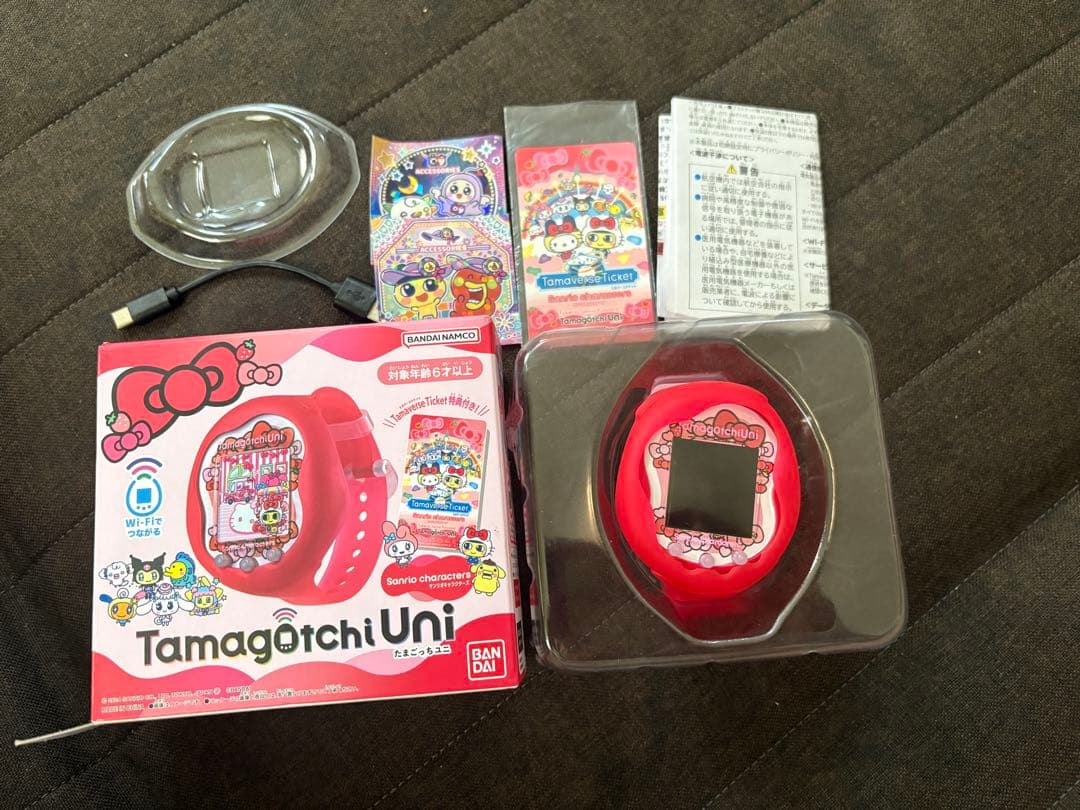 たまごっちUhi サンリオバージョン バンダイ BANDAI Tamagotchi Uni Sanrio characters（たまごっち ユニ