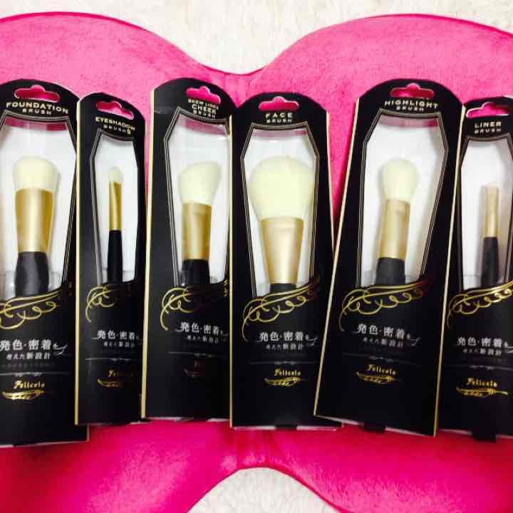 新品  LOFT 化粧ブラシセット