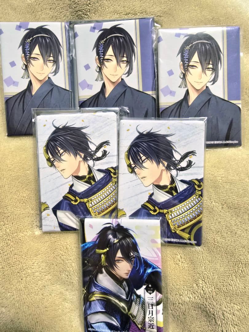 刀剣乱舞 三日月宗近 スクエア缶バッジ Amazon.co.jp: 刀剣乱舞 スクエア缶バッジ 軽装 三日月宗近 セット