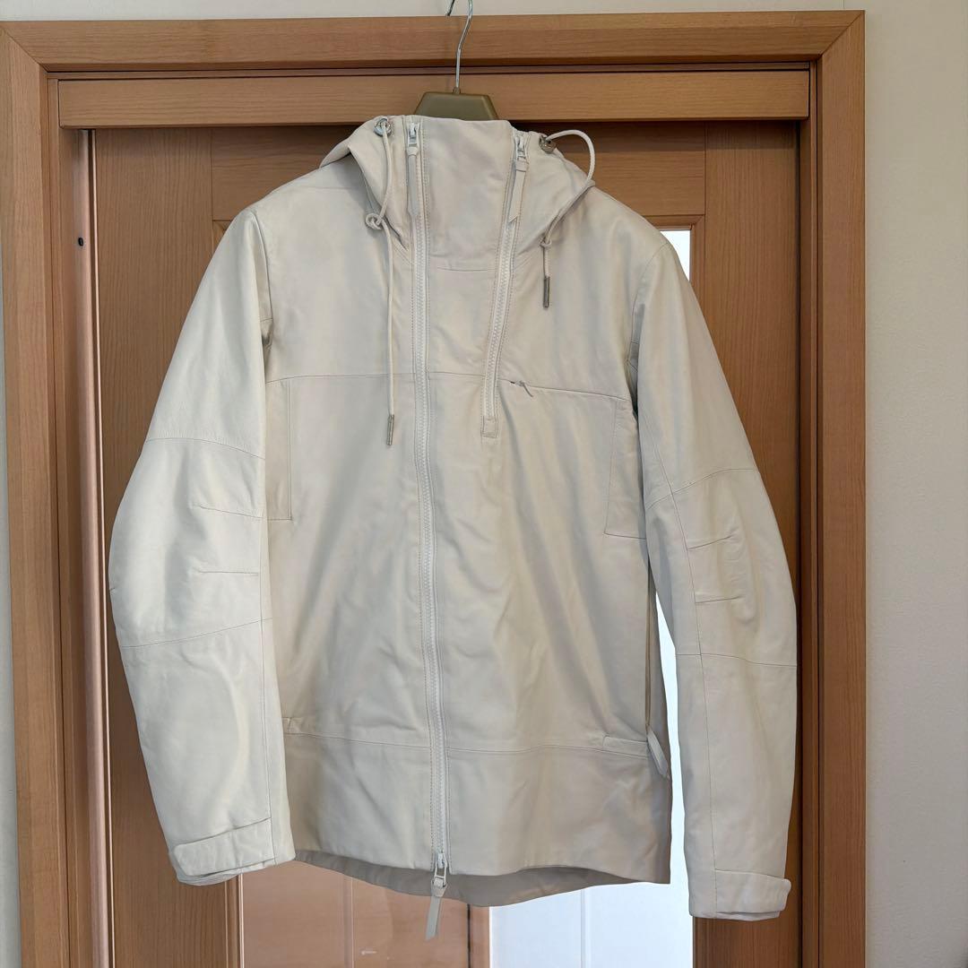 ホワイト　ラムレザーフードジャケット 本革 ラムレザー】ホワイト シングルライダースジャケット メンズ