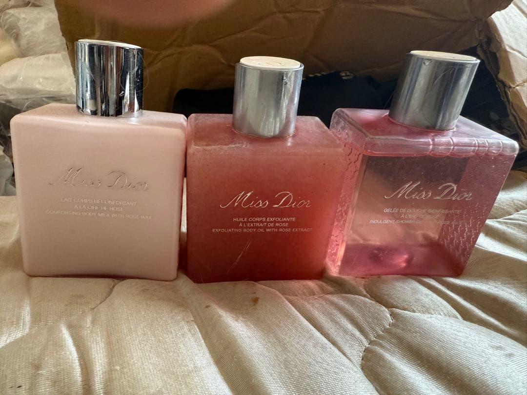 Miss Dior ボディクリーム スクラブ シャワーオイル 愛と幸せのミス ディオール限定コレクション】夏のボディケアはローズ