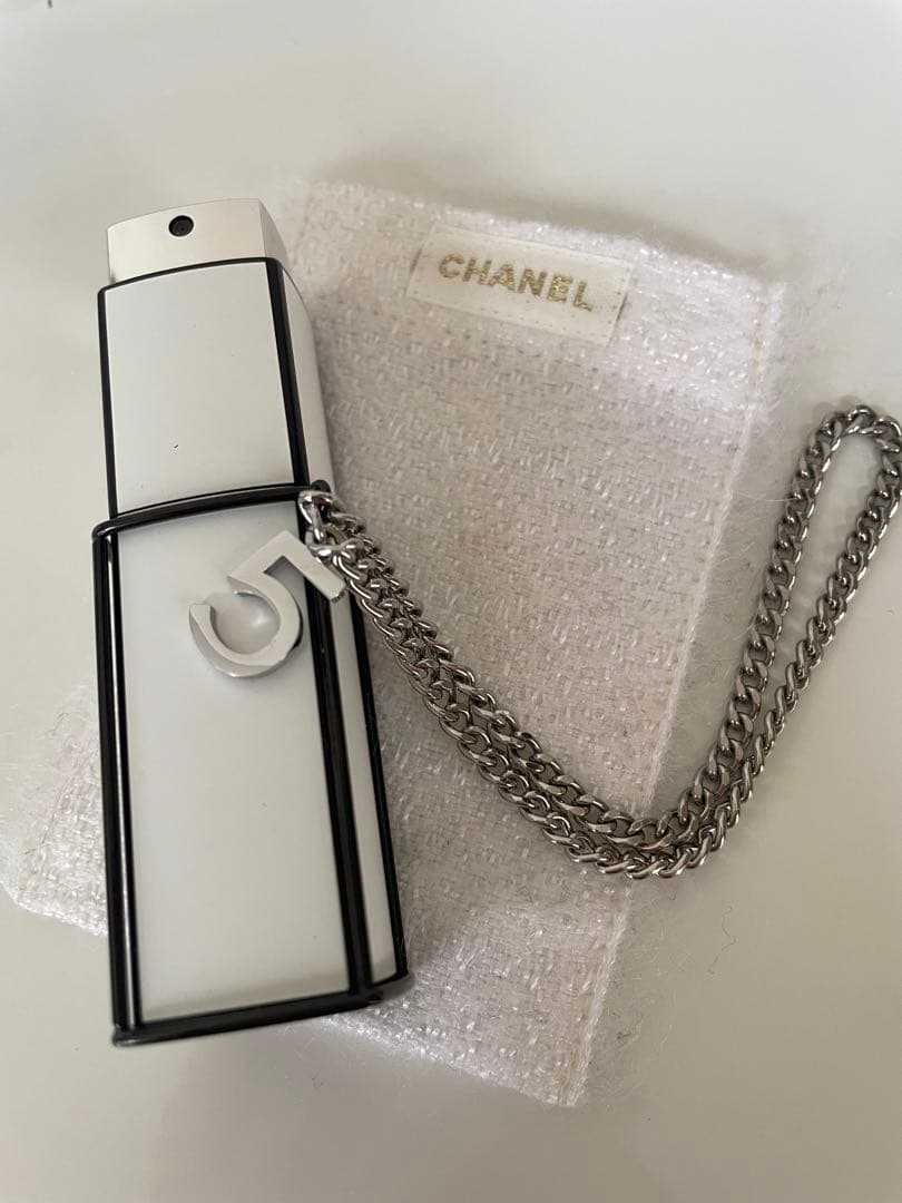 CHANEL N°5 ロー パース スプレイ 試してみた】シャネル N°5 ロー オードゥ トワレット パース スプレイ