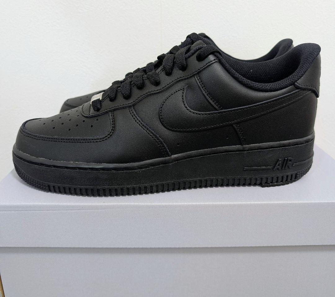 NIKE エアフォース1 メンズ ブラック 28cm